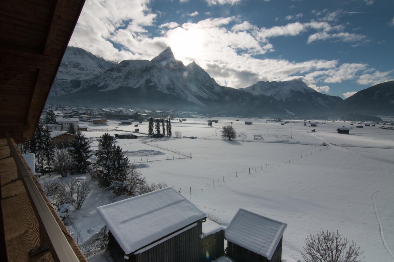 Mellow Mountain Hostel Ehrwald Esterno foto
